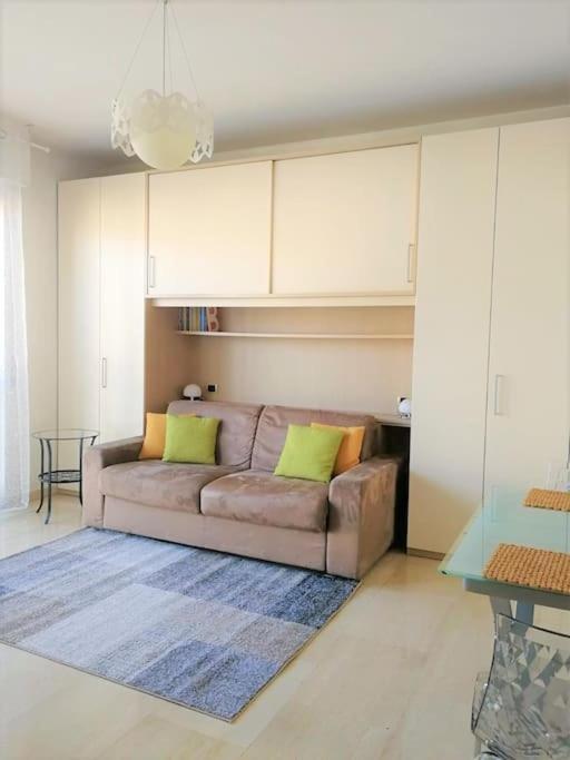 Gef House - Studio Apartment Bande Nere Mailand Exterior foto